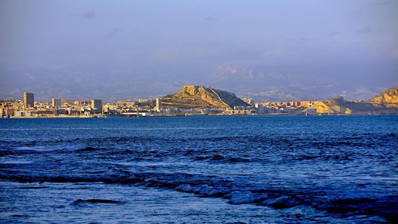 شقة Myflats Luxury Sea Coast آريناليس ديل سول المظهر الخارجي الصورة