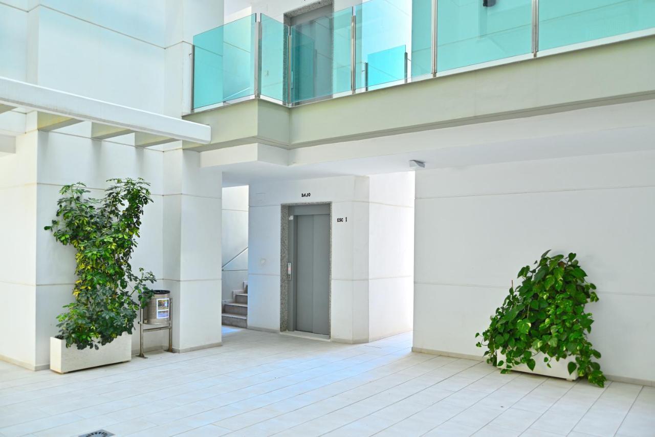 شقة Myflats Luxury Sea Coast آريناليس ديل سول المظهر الخارجي الصورة