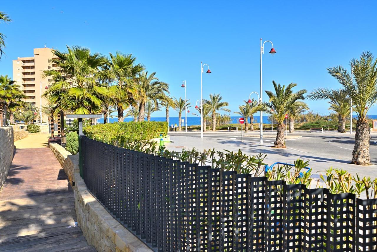 شقة Myflats Luxury Sea Coast آريناليس ديل سول المظهر الخارجي الصورة
